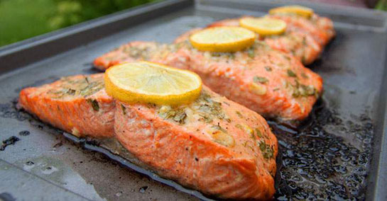 Fırında Somon Balığı Nasıl Pişirilir Tarifi ve Malzemeleri