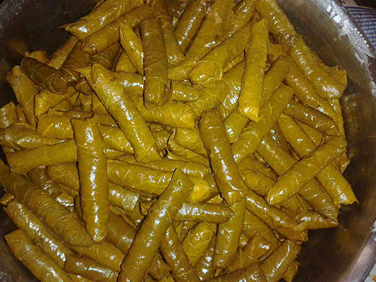 Zeytinyağlı Sarma Nasıl Pişirilir?
